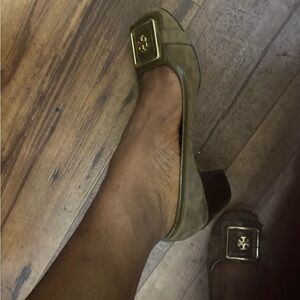 Chic Gold Buckle Block Heel Pumps